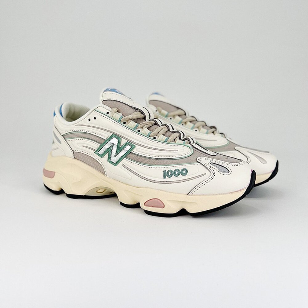 New Balance Cream And Gray Sneakers